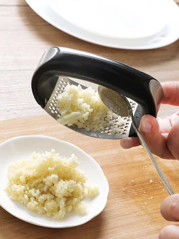 Stainless Steel Garlic Press – Manual Garlic Mincer and Chopper